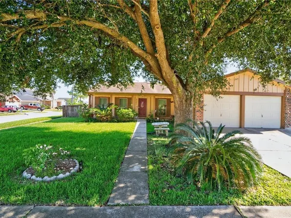 3101 Primwood Dr, Harvey, LA 70058