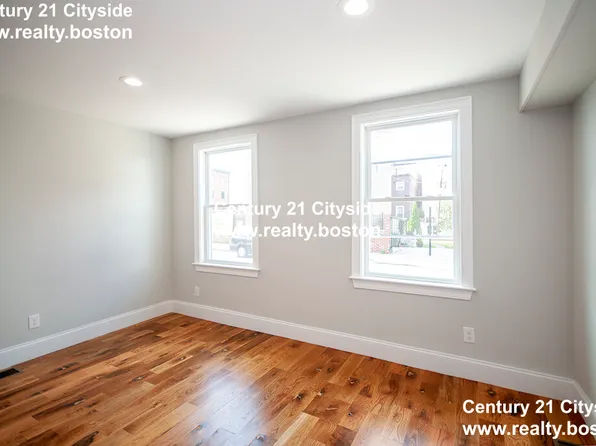 89 Morris St #1, Boston, MA 02128