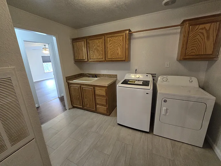 7317 S Perkins Rd — Photo 10