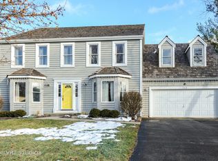 511 Cross Rd, Gurnee, IL 60031