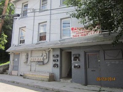2nd image of 106 Lewis St APT 3
