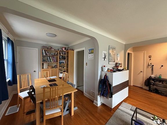 5th image of 160 Mountbatten Ave