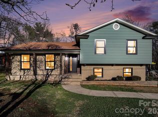 7651 Briardale Dr, Charlotte, NC 28212