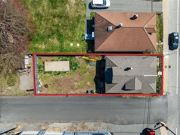 4th image of 458 Park Ave