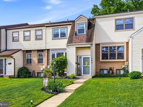 256 Birch Dr, Lafayette Hill, PA 19444