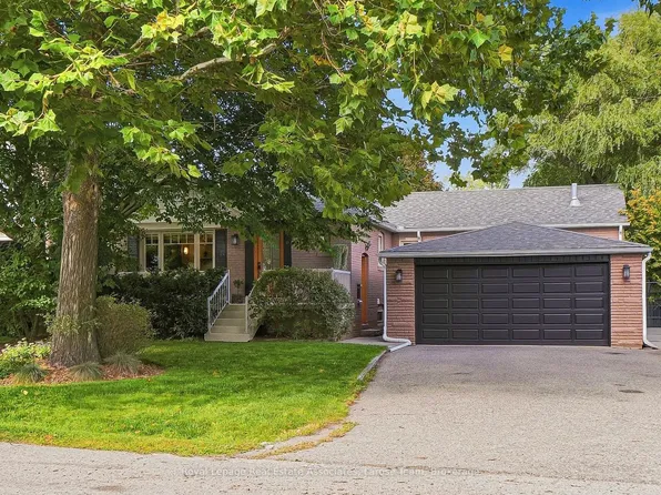 1511 Leda Ave, Mississauga, ON L5G 4B9