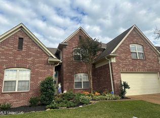 7466 Carmon Dr, Olive Branch, MS 38654