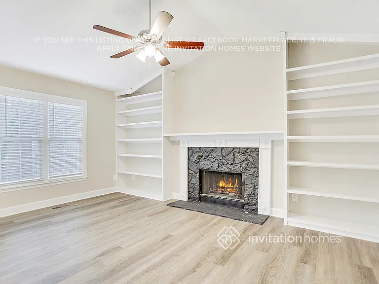 126 Aztec Way SE — Photo 4