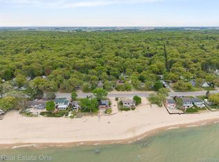 5371 Port Austin Rd, Caseville, MI 48725