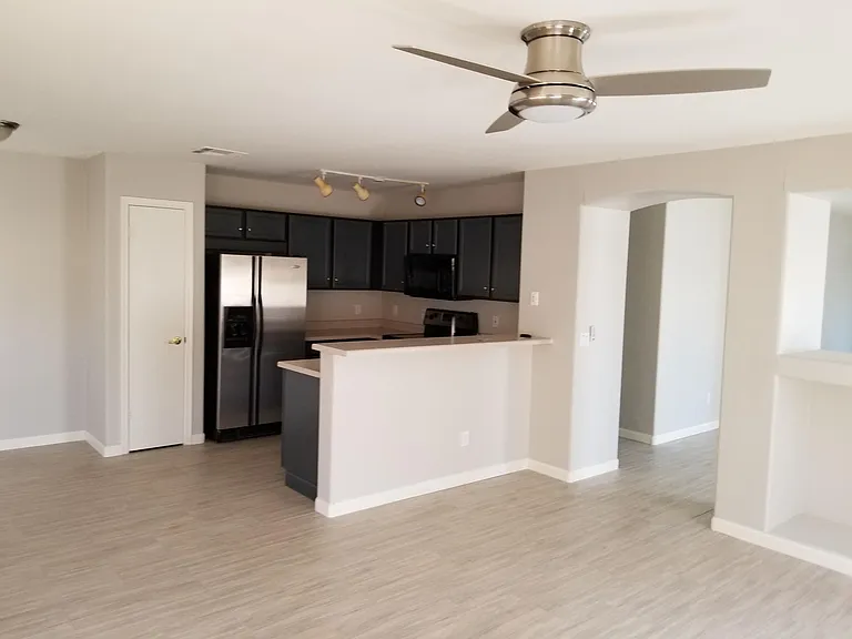 3516 W Misty Willow Ln — Photo 3