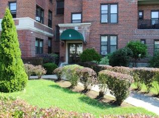 5 Circuit Rd APT A52, New Rochelle, NY 10805