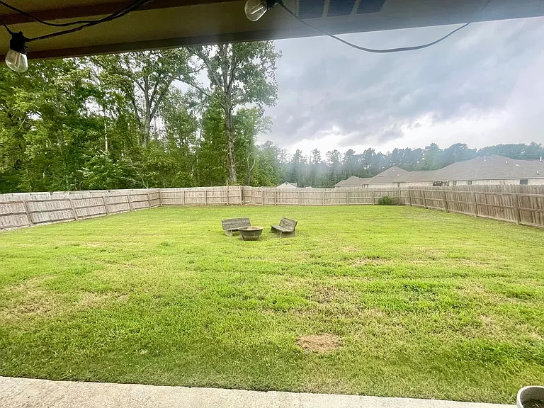 115 Allie Ln — Photo 12