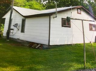 7643 W Little Kanawha Hwy, Munday, WV 26152