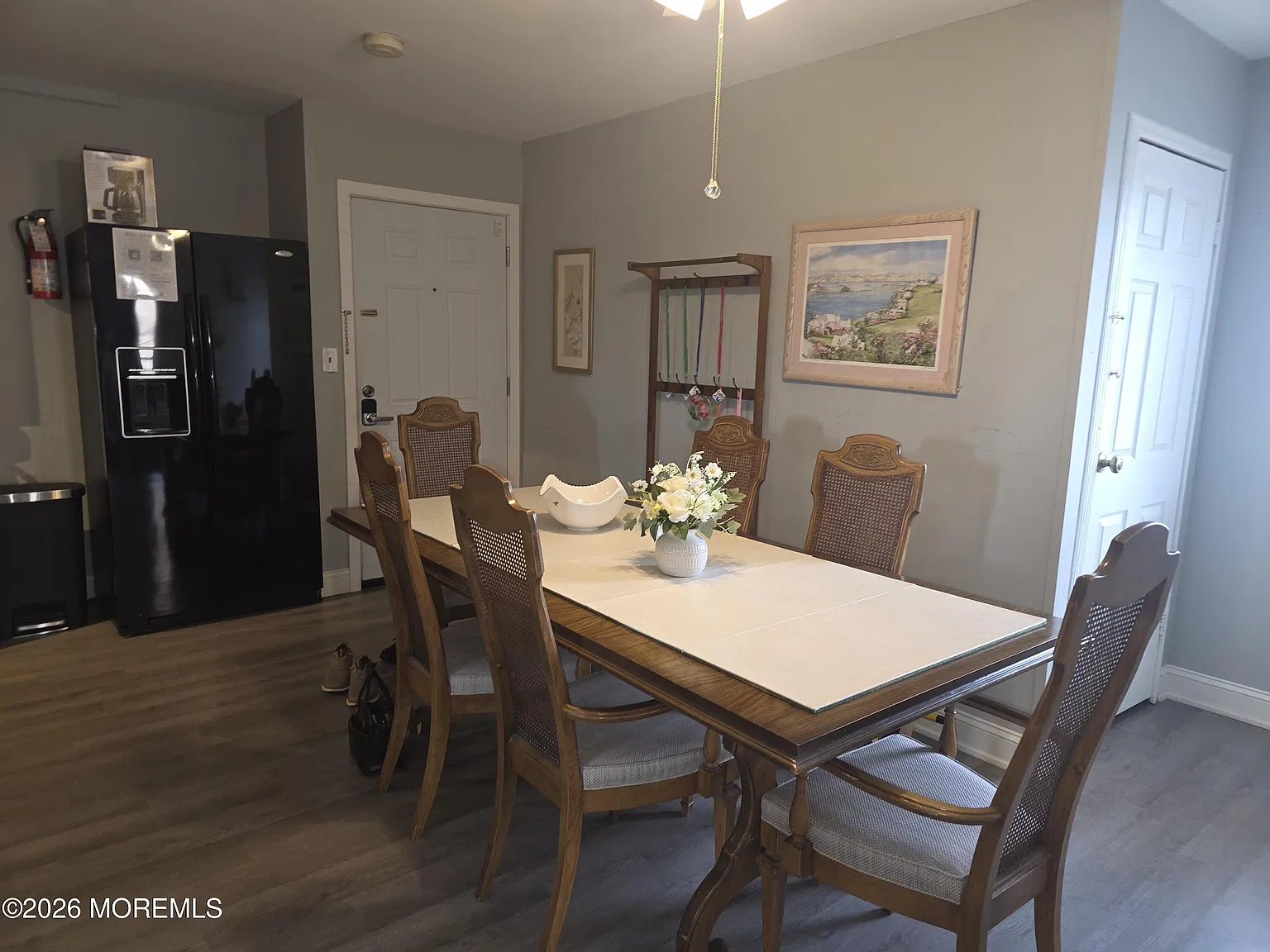 2 bed, 1015 sqft, $2,695 — Photo 4