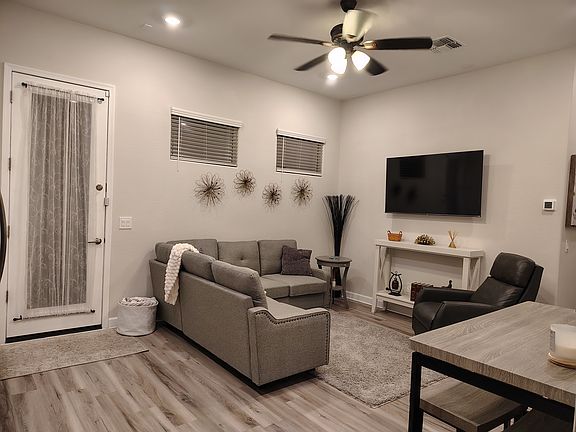 Sideyard Door/Living Rm