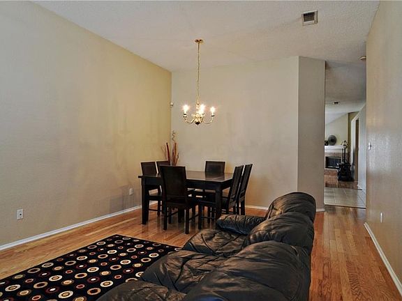 4th image of 601 Woodacre Dr