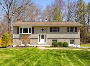 41 Julie Drive, Hopewell Junction, NY