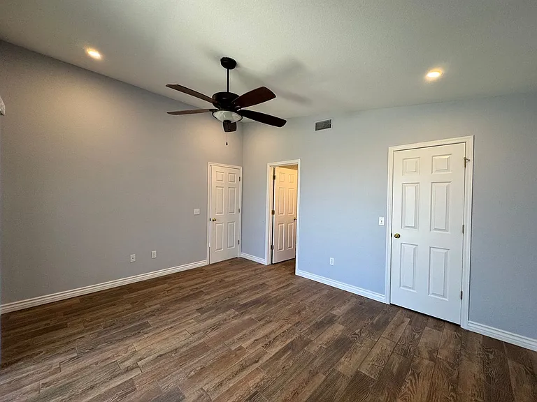 2454 E Saguaro Dr — Photo 15