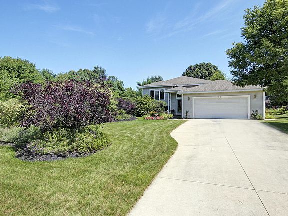 2nd image of 3521 Whiteside Ln