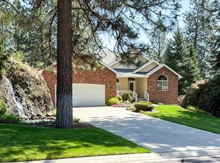 6916 N East Bluff Ct, Spokane, WA 99208