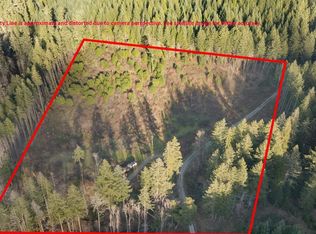 1860 Eakin Rd, Azalea, OR 97410