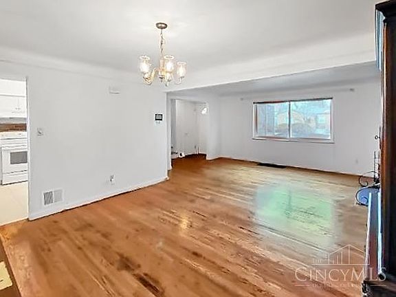5th image of 1535 Kenova Ave