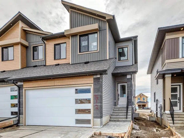 512 N Heritage Blvd, Cochrane, AB T4C 2M1
