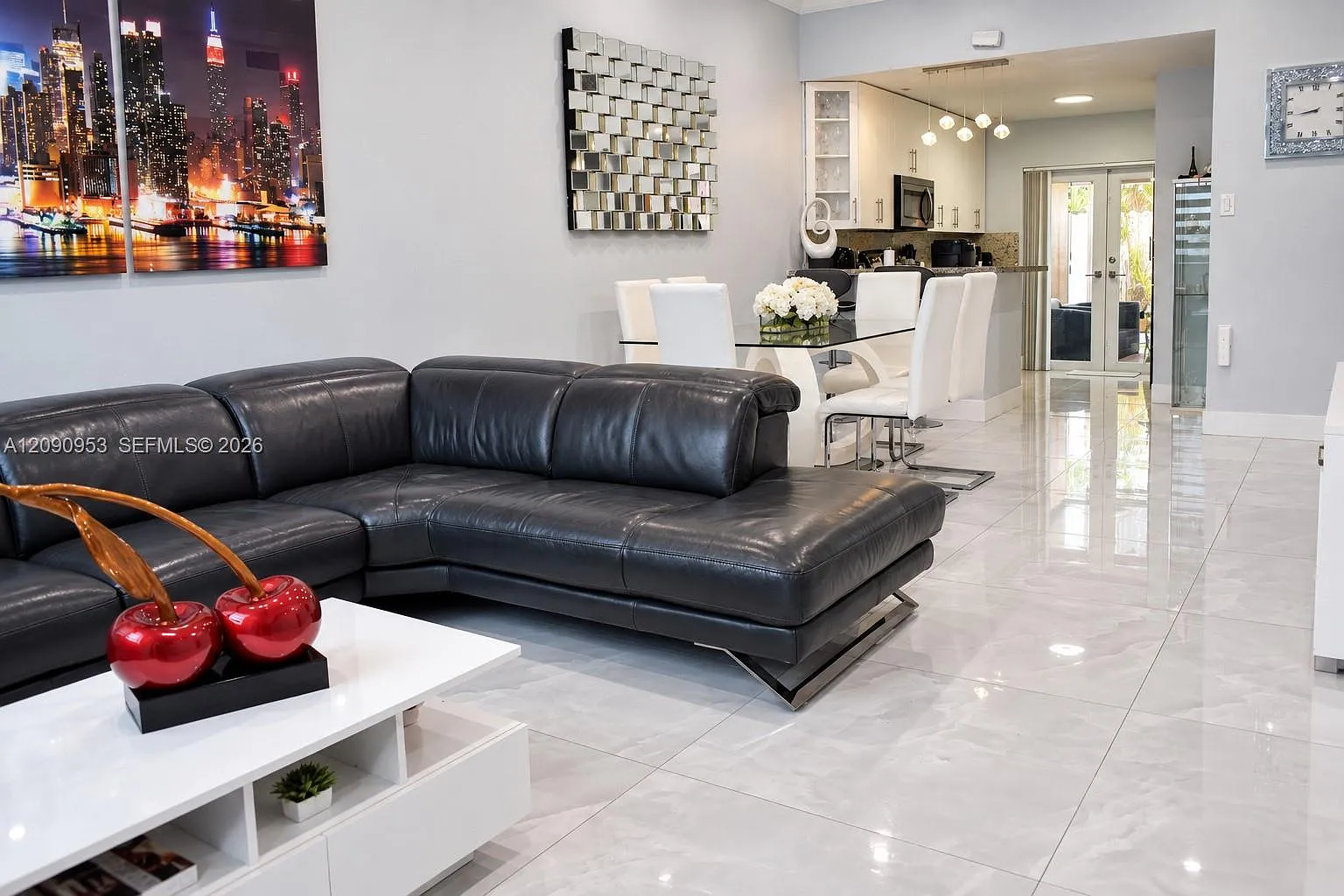 Bird Lakes Townhouse Sec — Photo 3