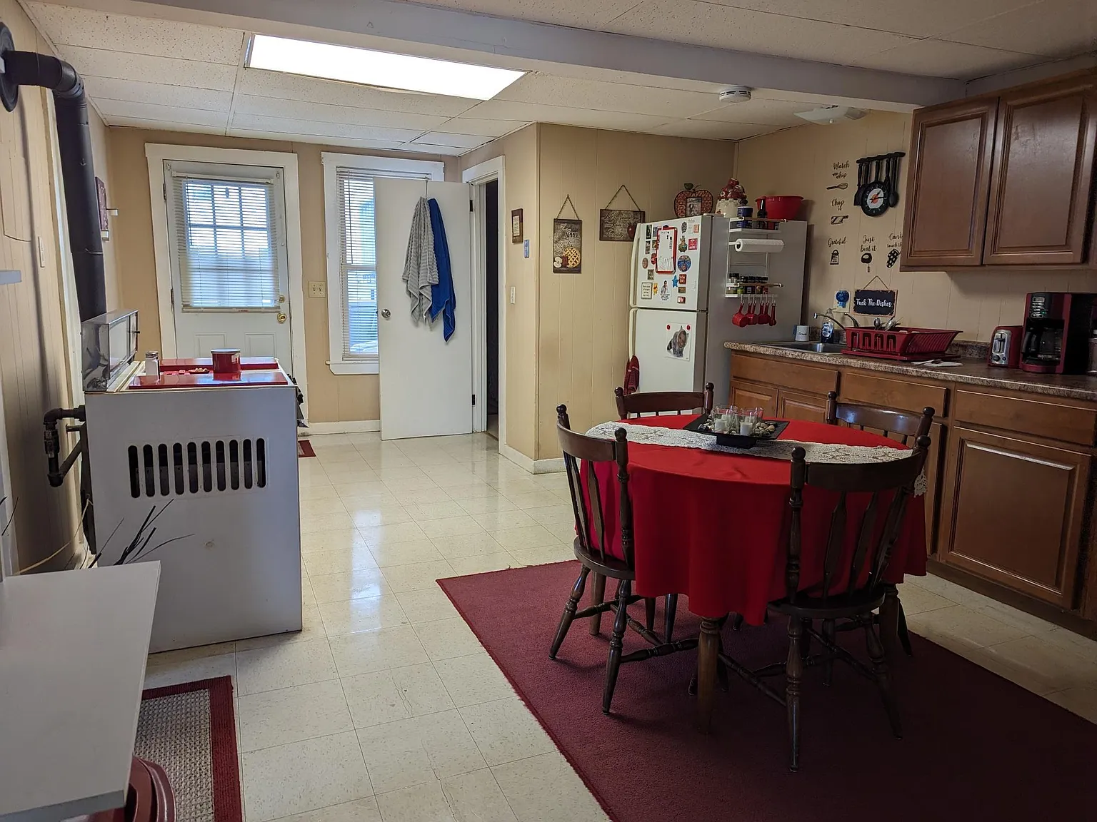 79 Cliff St — Photo 2
