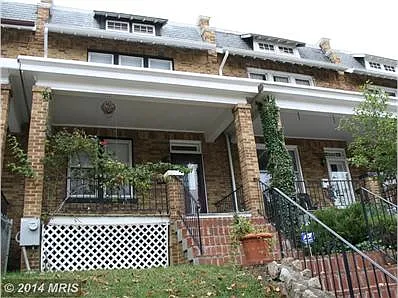 220 17th St NE photo 1