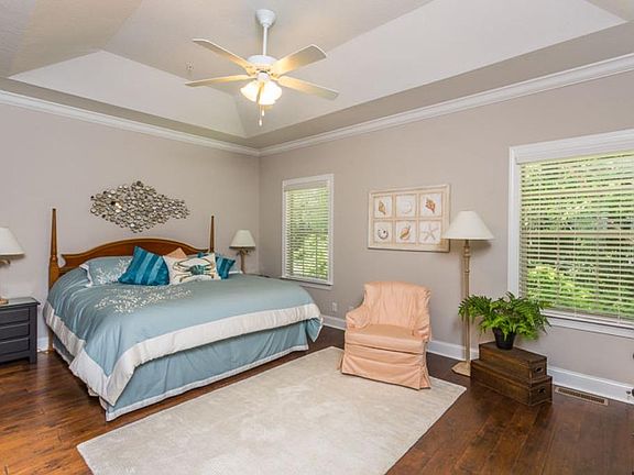 5th image of 1107 Reserve Ln #1107