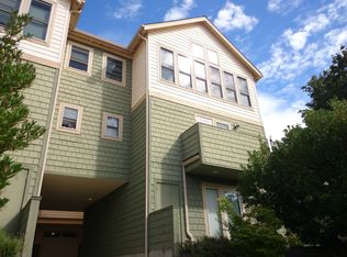 834 29th Ave S, Seattle, WA 98144