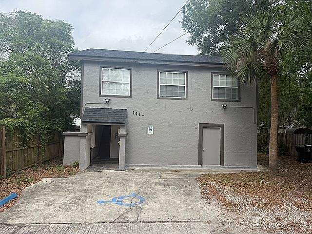1st image of 1412 Dauphin Ln