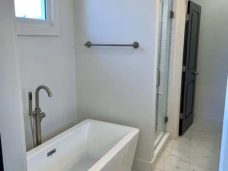 523 Fatherland St #B — Photo 17