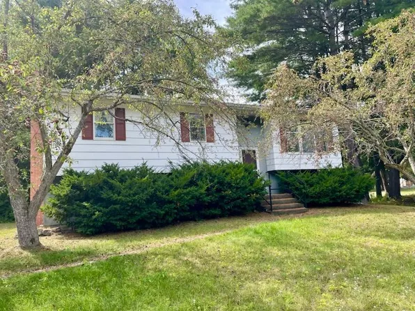2 Birchwood Dr, Peru, NY 12972