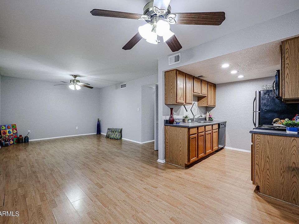 1st image of 3402 N 32nd Street #141
