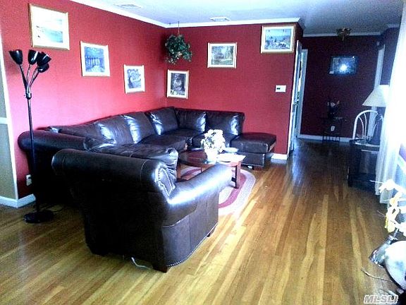 5th image of 315 Marshall Ave