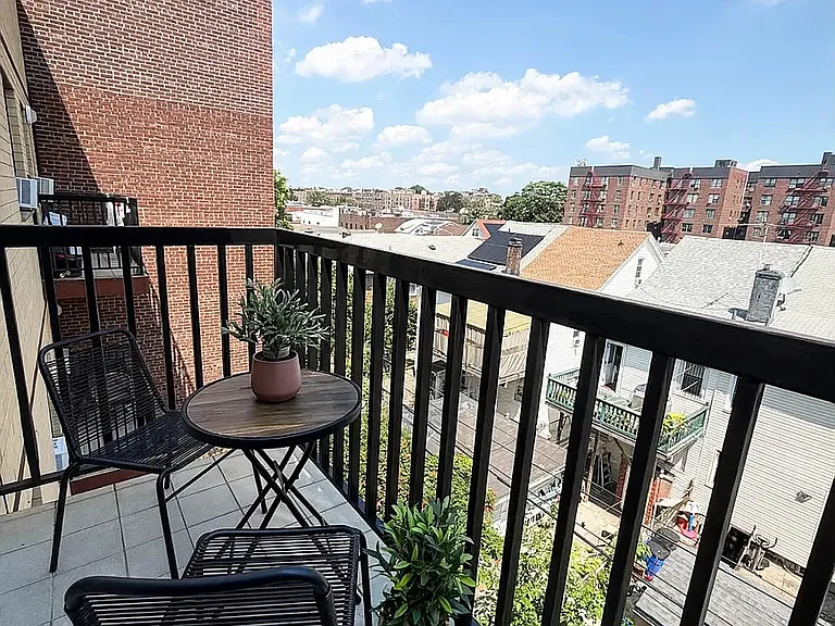 40-49 77th St #4B — Photo 2