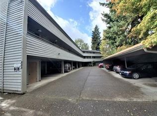 885 3rd Ave NW APT 201, Issaquah, WA 98027