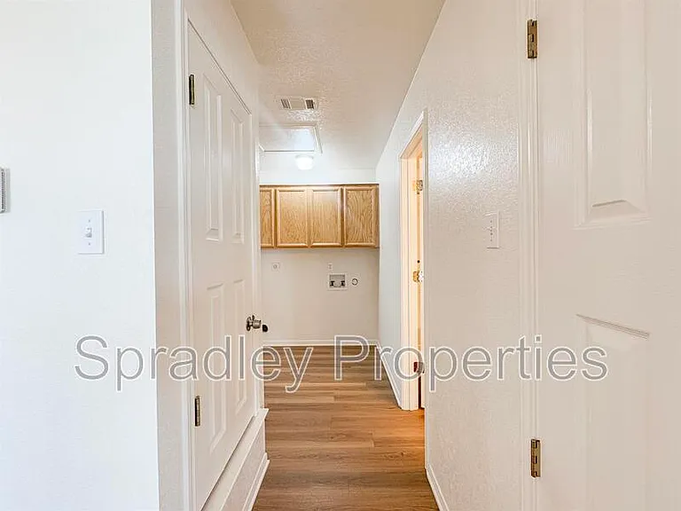 130 Lacey Lou Ln — Photo 17