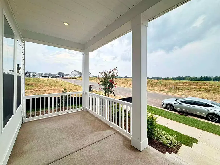 6117 Daisy Dale Dr — Photo 2