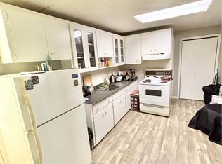 538 Queen St #1, Fredericton, NB E3B1B9