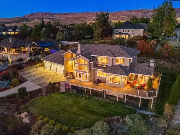 2467 Twin Peaks Vw, East Wenatchee, WA 98802