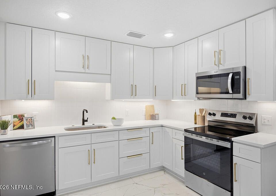1st image of 4744 BOXWOOD Road