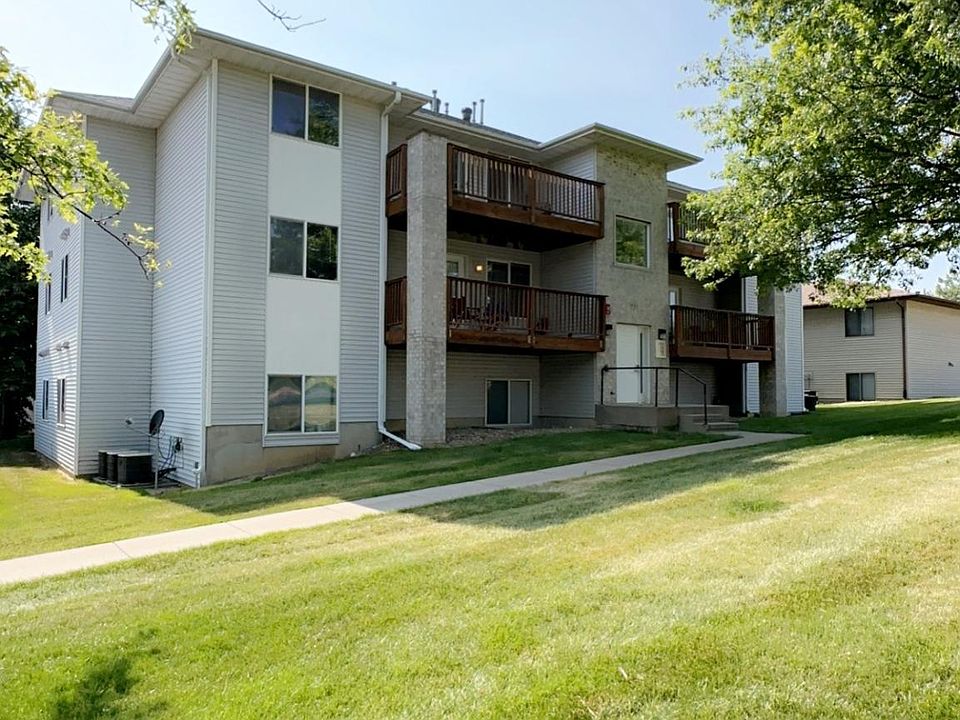 1st image of 876 Boston Way APT 9