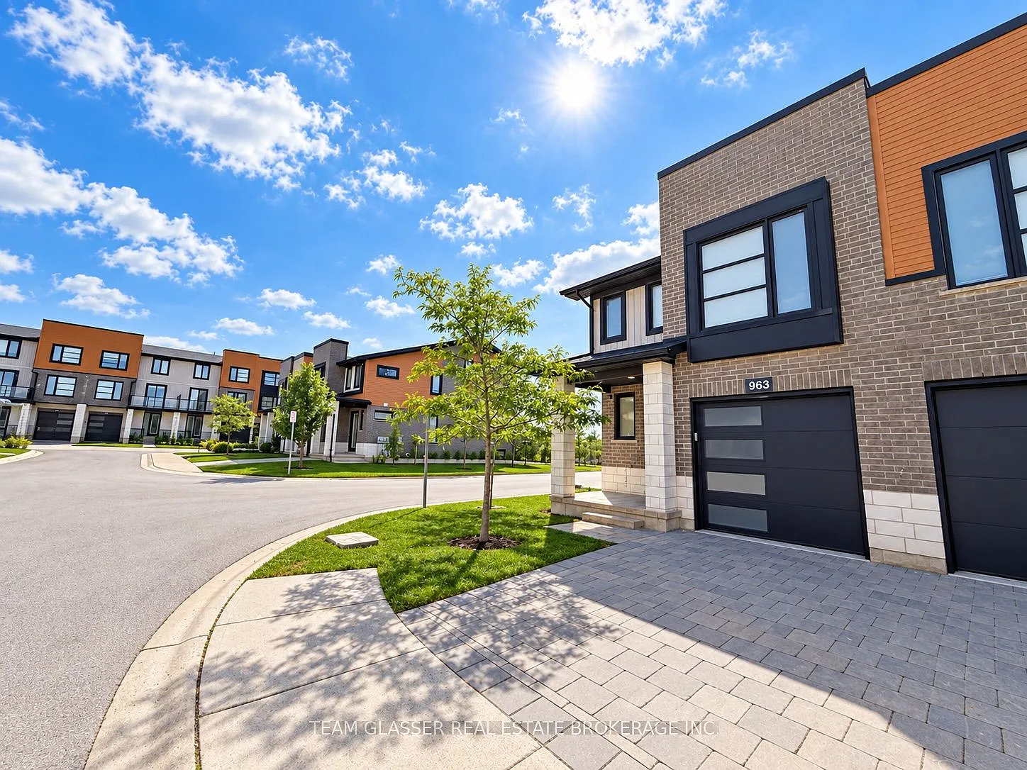 4 bed, $2,599 — Photo 1
