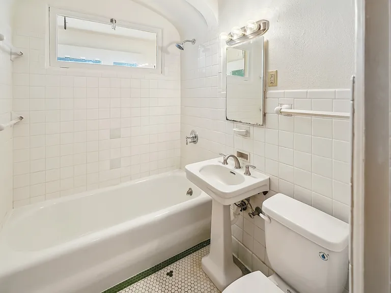 326 E Mistletoe Ave #2 — Photo 36