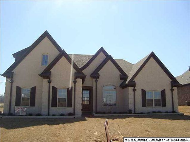 1st image of 355 Fair Oaks