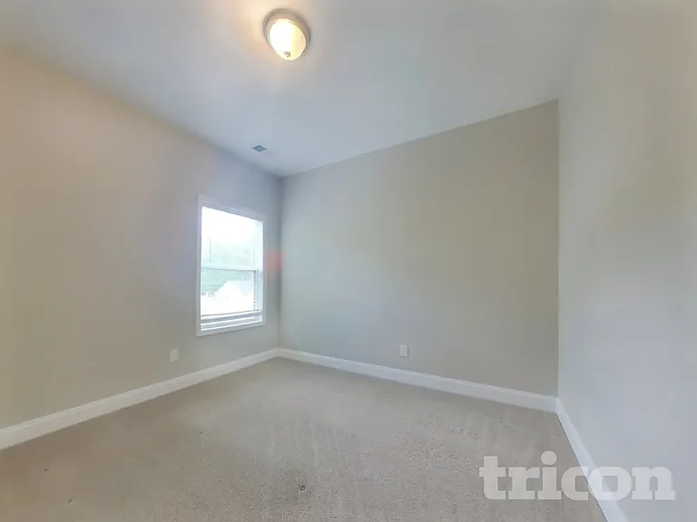 402 Cranbrooke Dr — Photo 11