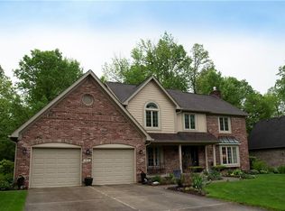 3879 S Village Dr, New Palestine, IN